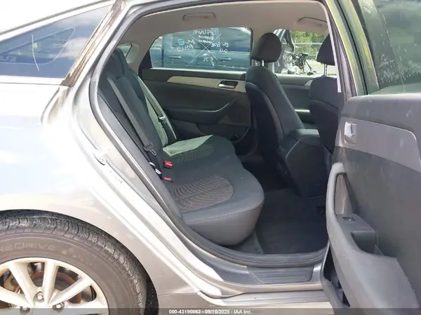 5NPE24AF0KH757139 2019 HYUNDAI SONATA - Image 8