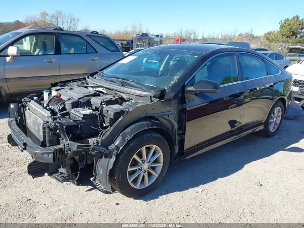 5NPE24AF0KH760171 2019 HYUNDAI SONATA - Image 2