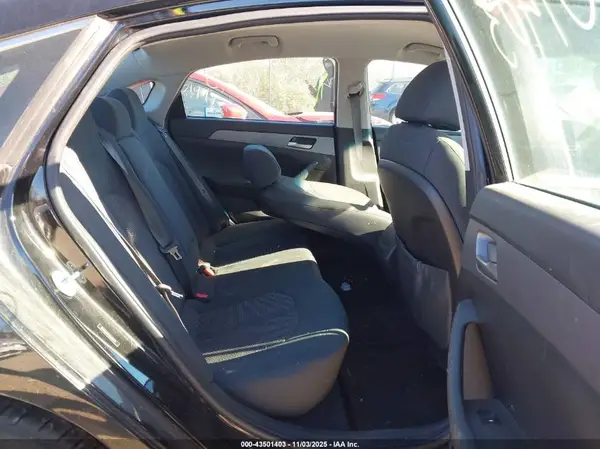 5NPE24AF0KH760171 2019 HYUNDAI SONATA - Image 8