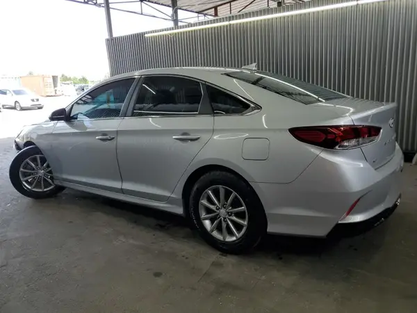 5NPE24AF0KH760929 2019 HYUNDAI SONATA - Image 2