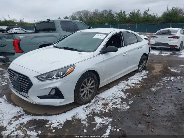 5NPE24AF0KH761532 2019 HYUNDAI SONATA - Image 2