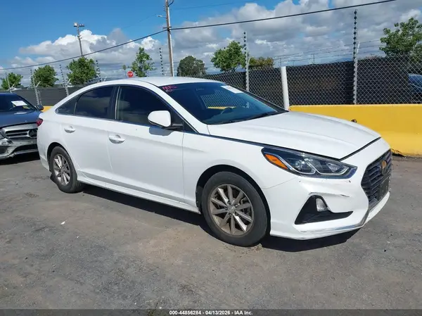 5NPE24AF0KH765208 2019 HYUNDAI SONATA - Image 1