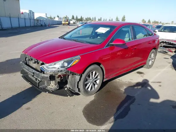 5NPE24AF0KH767184 2019 HYUNDAI SONATA - Image 2