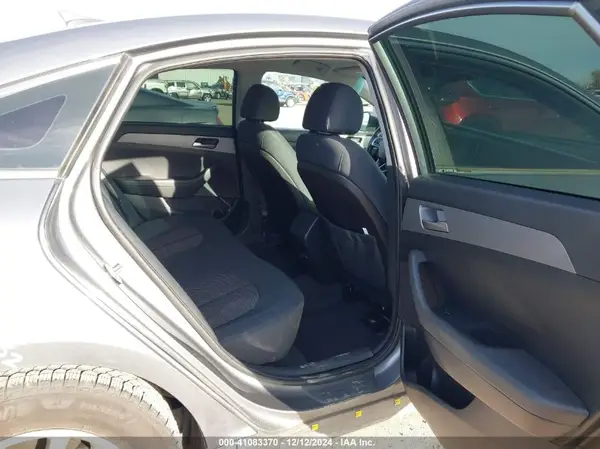 5NPE24AF0KH774328 2019 HYUNDAI SONATA - Image 8