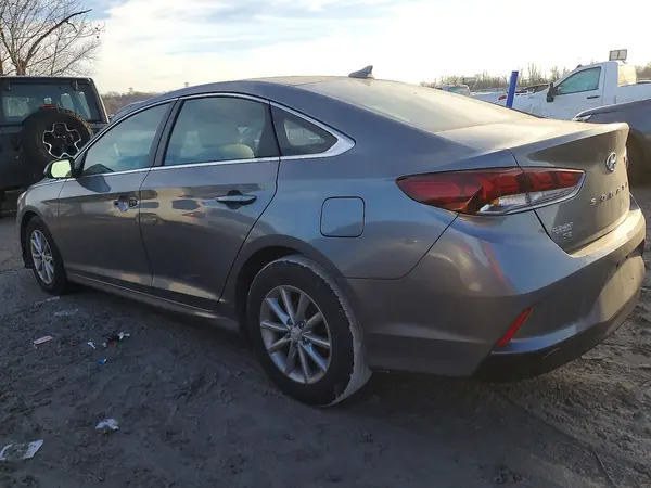 5NPE24AF0KH776757 2019 HYUNDAI SONATA - Image 2