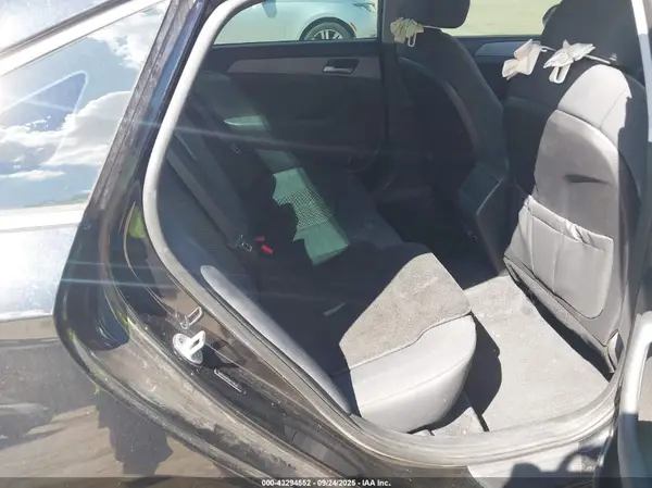 5NPE24AF0KH779335 2019 HYUNDAI SONATA - Image 8