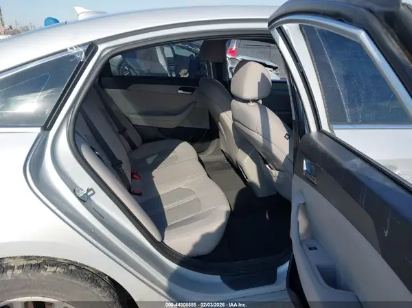 5NPE24AF0KH782462 2019 HYUNDAI SONATA - Image 8