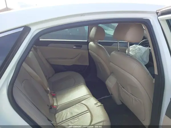 5NPE24AF0KH785880 2019 HYUNDAI SONATA - Image 8