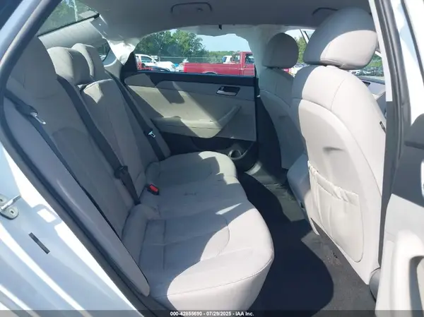 5NPE24AF0KH787564 2019 HYUNDAI SONATA - Image 8