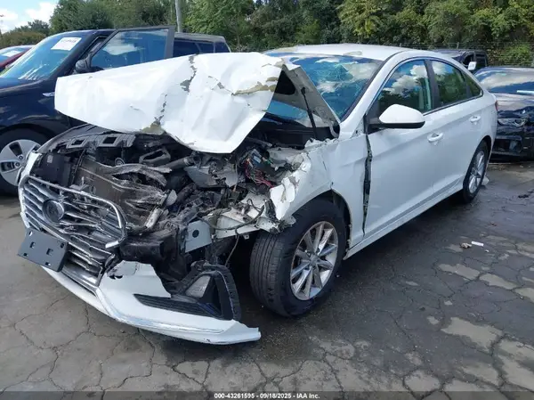 5NPE24AF0KH789749 2019 HYUNDAI SONATA - Image 2
