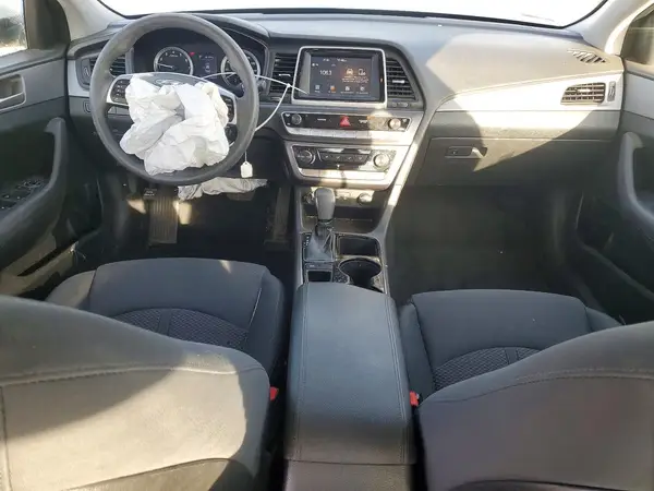 5NPE24AF0KH796779 2019 HYUNDAI SONATA - Image 8