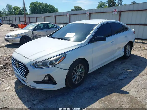 5NPE24AF0KH804699 2019 HYUNDAI SONATA - Image 2