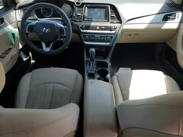 5NPE24AF0KH805898 2019 HYUNDAI SONATA - Image 8