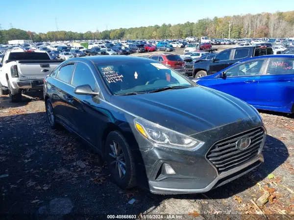5NPE24AF0KH813841 2019 HYUNDAI SONATA - Image 1