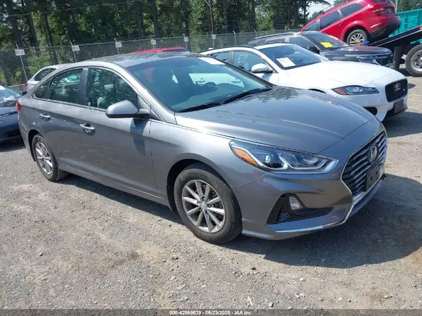 5NPE24AF0KH813984 2019 HYUNDAI SONATA - Image 1