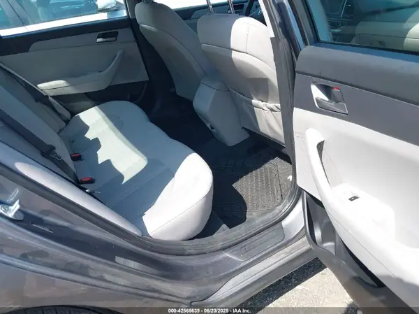 5NPE24AF0KH813984 2019 HYUNDAI SONATA - Image 8