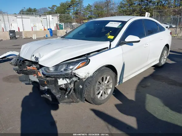 5NPE24AF0KH818327 2019 HYUNDAI SONATA - Image 2