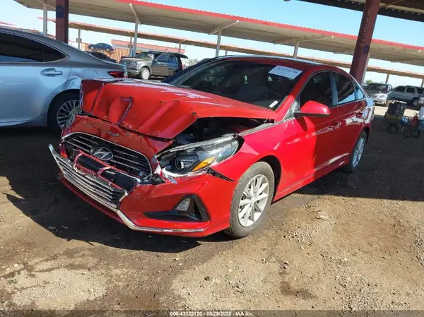 5NPE24AF0KH818831 2019 HYUNDAI SONATA - Image 2