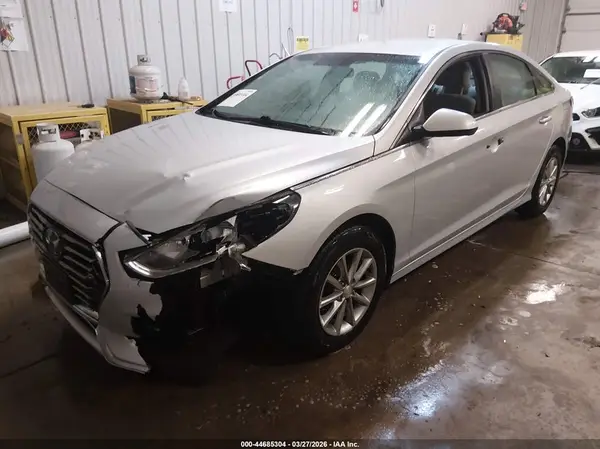 5NPE24AF0KH820367 2019 HYUNDAI SONATA - Image 2