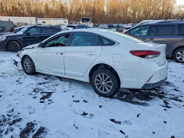 5NPE24AF0KH820403 2019 HYUNDAI SONATA - Image 2