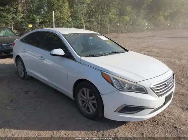 5NPE24AF1GH264061 2016 HYUNDAI SONATA - Image 1