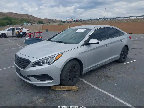 5NPE24AF1GH266683 2016 HYUNDAI SONATA - Image 2