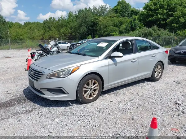 5NPE24AF1GH267378 2016 HYUNDAI SONATA - Image 2