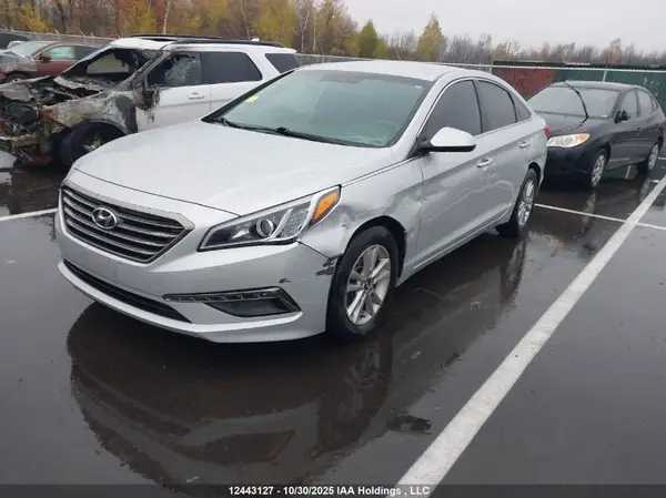 5NPE24AF1GH268398 2016 HYUNDAI SONATA - Image 2