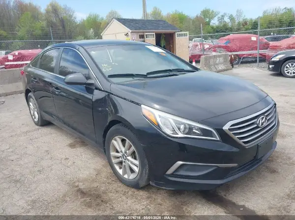 5NPE24AF1GH268594 2016 HYUNDAI SONATA - Image 1