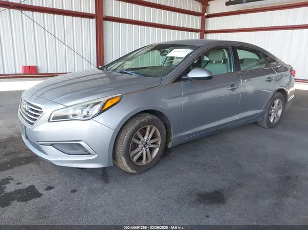 5NPE24AF1GH269373 2016 HYUNDAI SONATA - Image 2