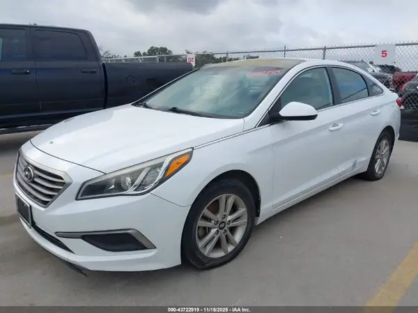 5NPE24AF1GH270555 2016 HYUNDAI SONATA - Image 2