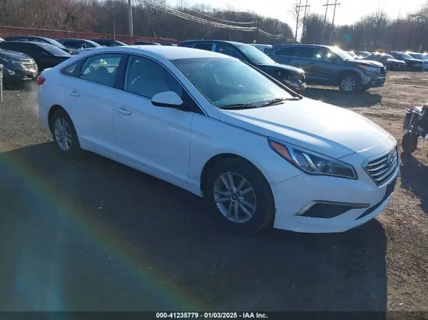 5NPE24AF1GH275237 2016 HYUNDAI SONATA - Image 1