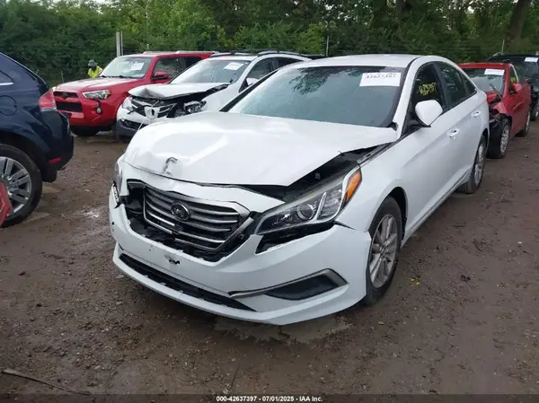 5NPE24AF1GH275562 2016 HYUNDAI SONATA - Image 2