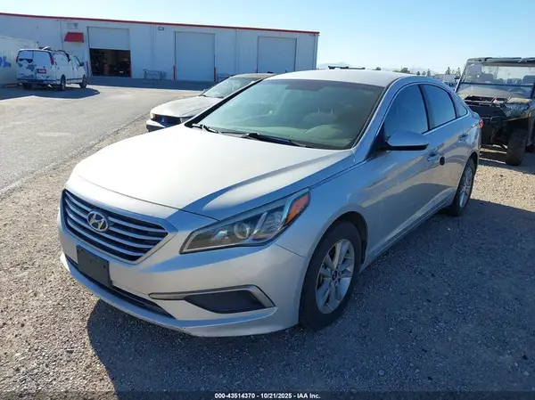 5NPE24AF1GH281152 2016 HYUNDAI SONATA - Image 2