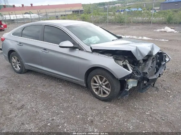 5NPE24AF1GH285380 2016 HYUNDAI SONATA - Image 1