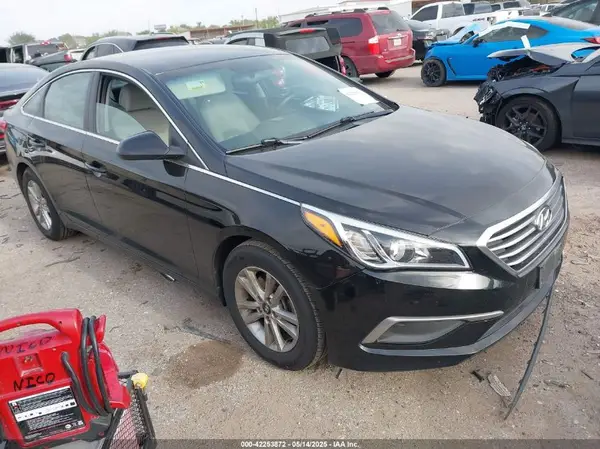 5NPE24AF1GH288831 2016 HYUNDAI SONATA - Image 1