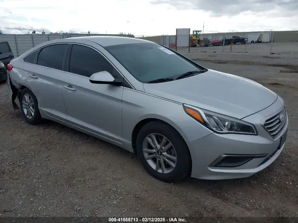 5NPE24AF1GH296024 2016 HYUNDAI SONATA - Image 1