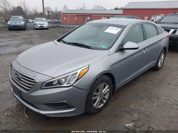5NPE24AF1GH301061 2016 HYUNDAI SONATA - Image 2