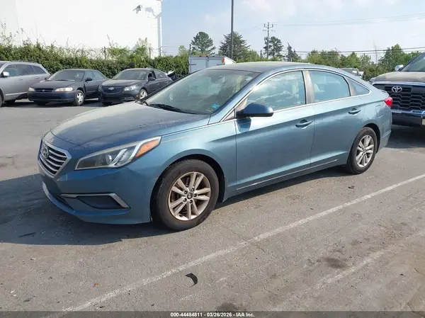 5NPE24AF1GH305014 2016 HYUNDAI SONATA - Image 2