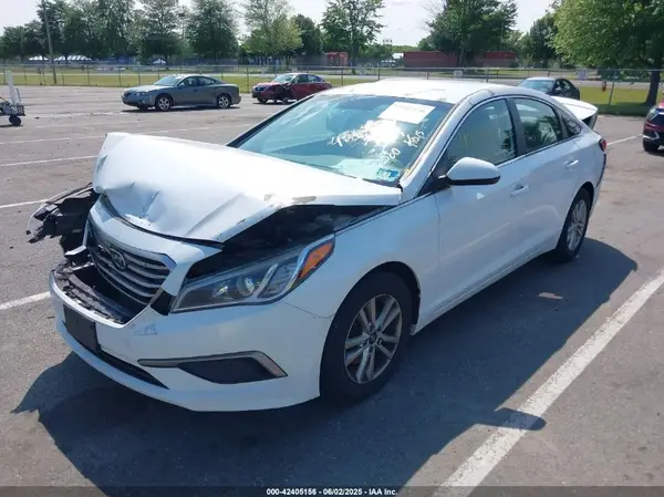 5NPE24AF1GH312156 2016 HYUNDAI SONATA - Image 2