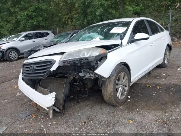 5NPE24AF1GH312657 2016 HYUNDAI SONATA - Image 2