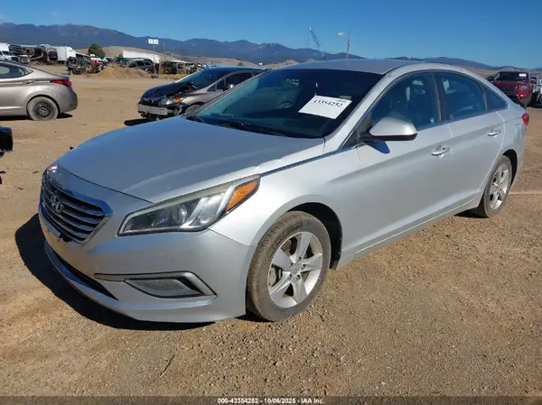 5NPE24AF1GH317020 2016 HYUNDAI SONATA - Image 2