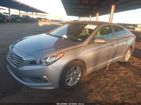 5NPE24AF1GH324906 2016 HYUNDAI SONATA - Image 2