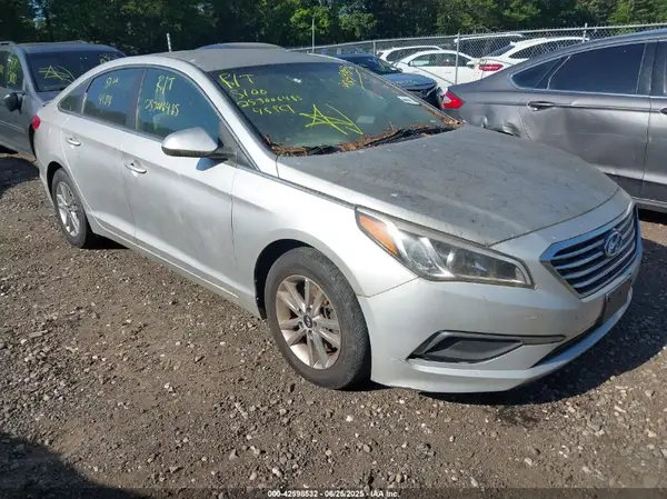 5NPE24AF1GH327689 2016 HYUNDAI SONATA - Image 1