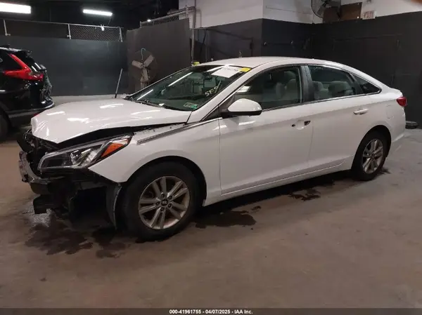 5NPE24AF1GH334058 2016 HYUNDAI SONATA - Image 2