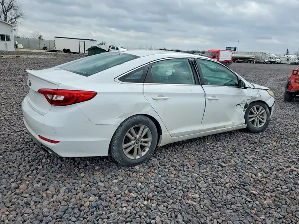 5NPE24AF1GH334965 2016 HYUNDAI SONATA - Image 2