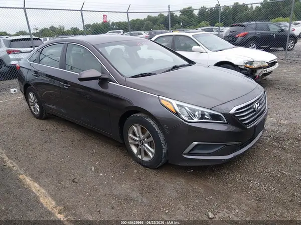 5NPE24AF1GH339941 2016 HYUNDAI SONATA - Image 1