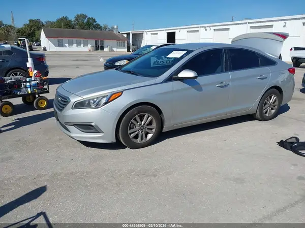 5NPE24AF1GH350986 2016 HYUNDAI SONATA - Image 2