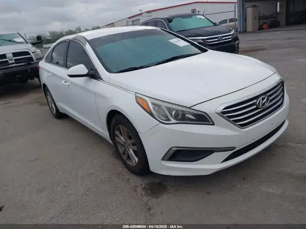 5NPE24AF1GH352379 2016 HYUNDAI SONATA - Image 1