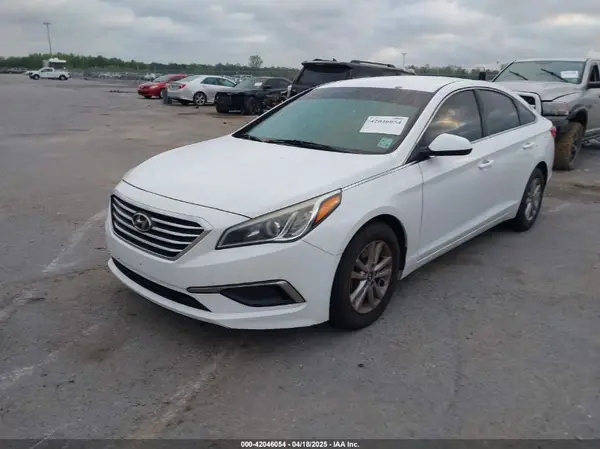 5NPE24AF1GH352379 2016 HYUNDAI SONATA - Image 2